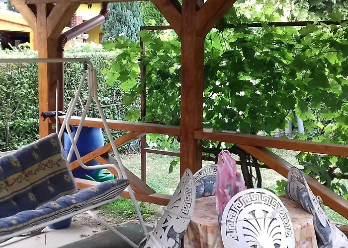 Kovacs Nyaralo 度假居 哈卡尼